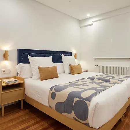 Easo 18 By Feelfree Daire