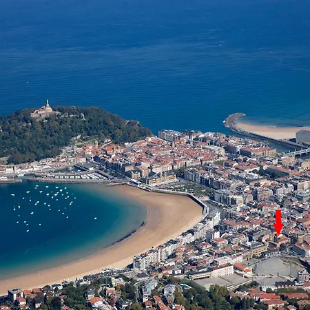 Easo 18 By Feelfree *